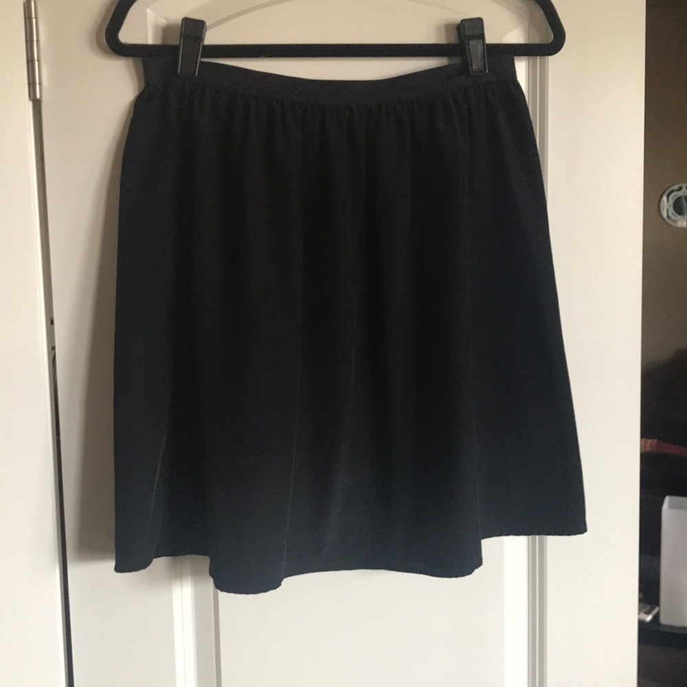 Black, Circle skirt.